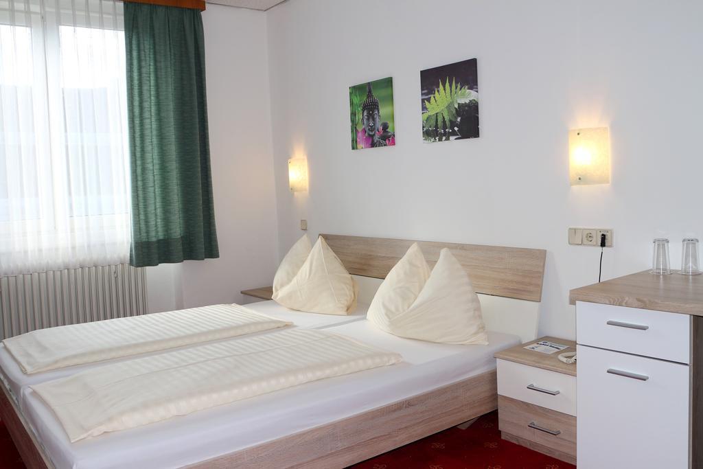 Hotel Gasthof Kasino Филлах Номер фото