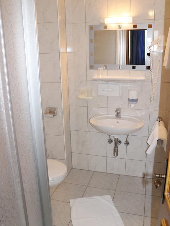 Hotel Gasthof Kasino Филлах Номер фото