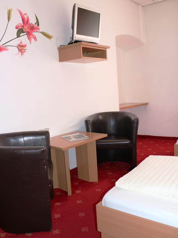 Hotel Gasthof Kasino Филлах Номер фото