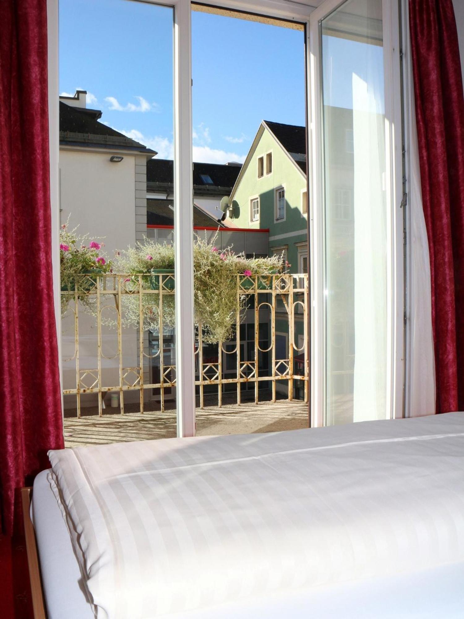 Hotel Gasthof Kasino Филлах Экстерьер фото