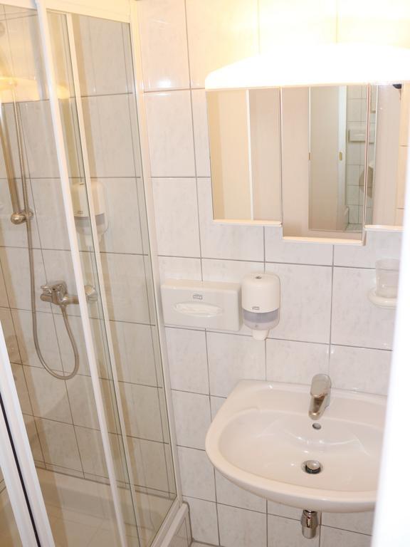 Hotel Gasthof Kasino Филлах Номер фото