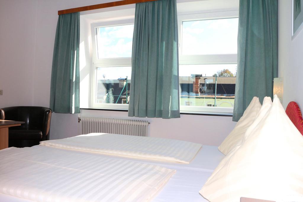 Hotel Gasthof Kasino Филлах Экстерьер фото