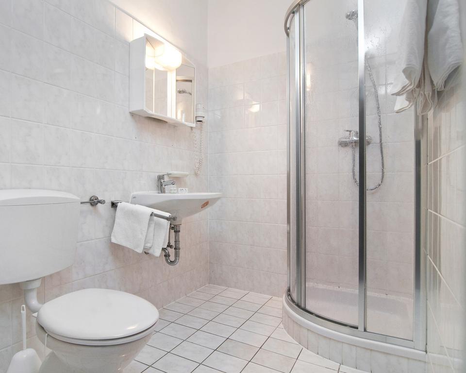 Hotel Gasthof Kasino Филлах Номер фото
